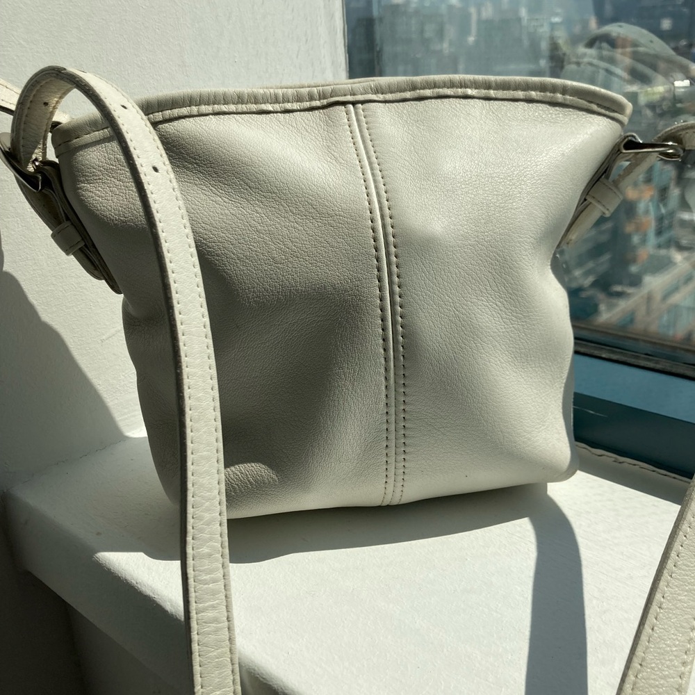 Coach Soho Small Basket #4107 (vintage 1998)